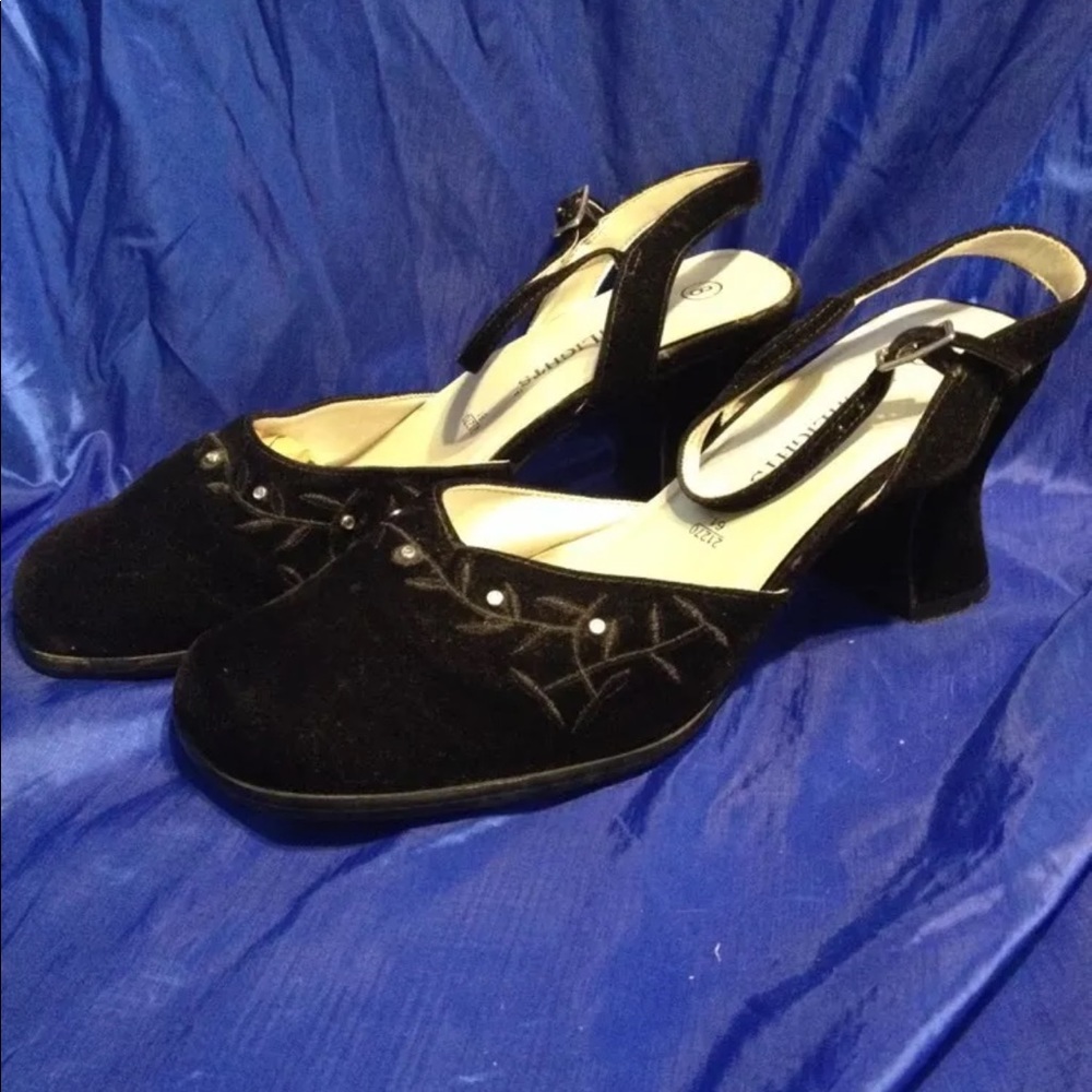 Highlight Velvet strap shoes size 8BM